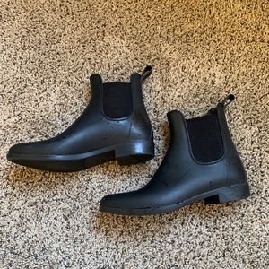 Women’s JCrew Chelsea Black Rainboots 7